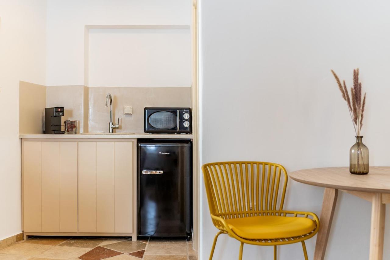 Vacay Suites フィロステファニ エクステリア 写真